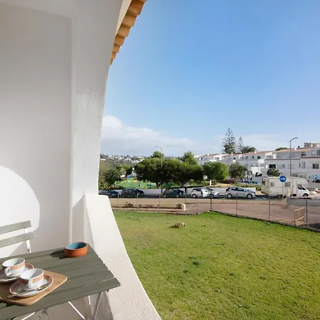 Appartement Garden And Sea View